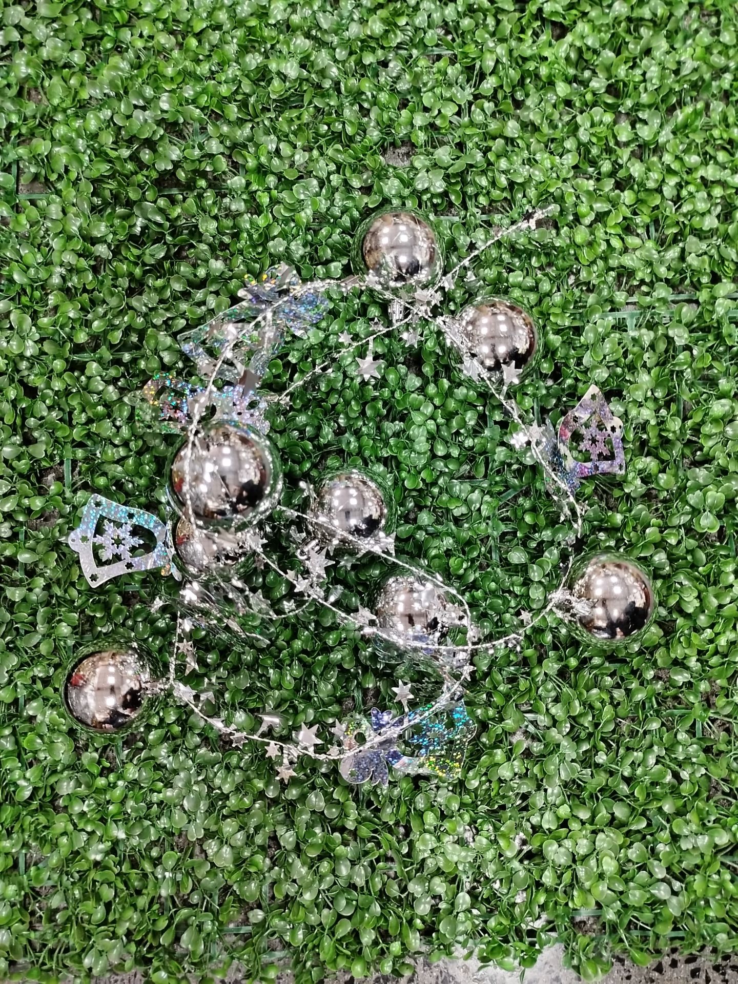 Yılbaşı Süs Top Dizili Gümüş 4396-2