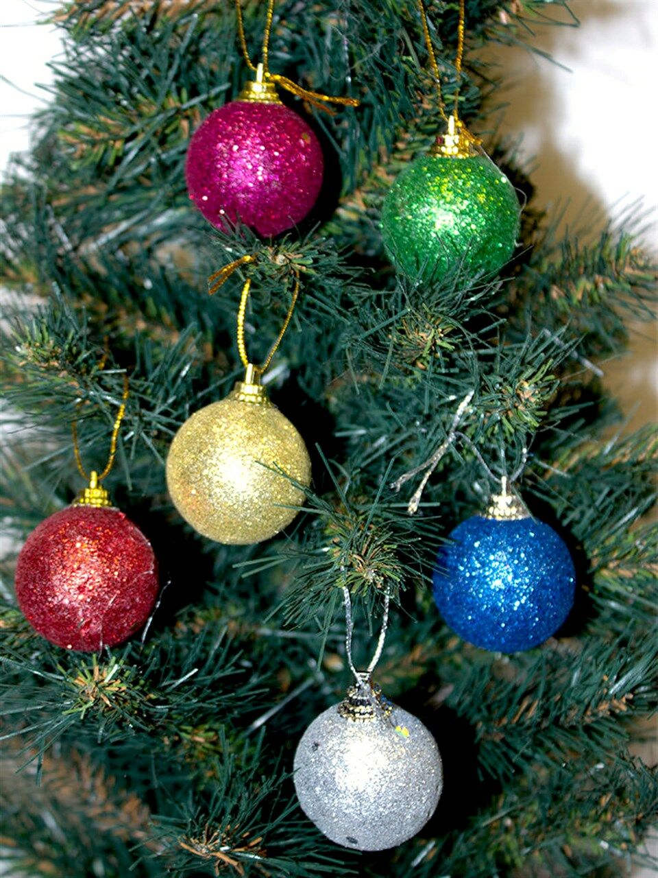Yılbaşı Top Süs 4 Cm Renkli Simli 6'lı 2024