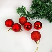 Yılbaşı Top Süs 4 Cm Kırmızı Simli Mat Parlak  6'Lı 2260