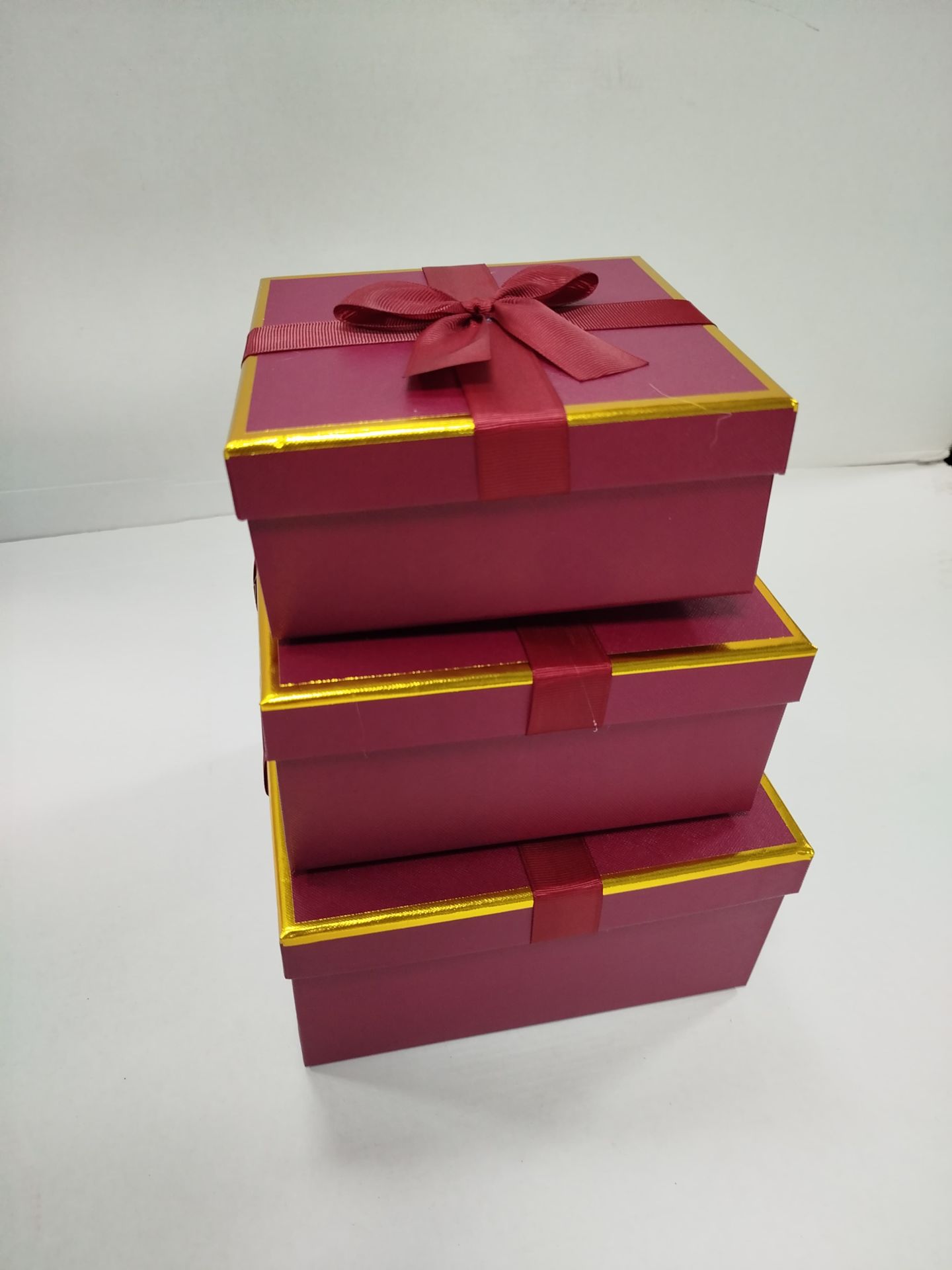 Sevgililer Günü Küçük Kare Kutu 3'lü Bordo Gold Detaylı 125261
