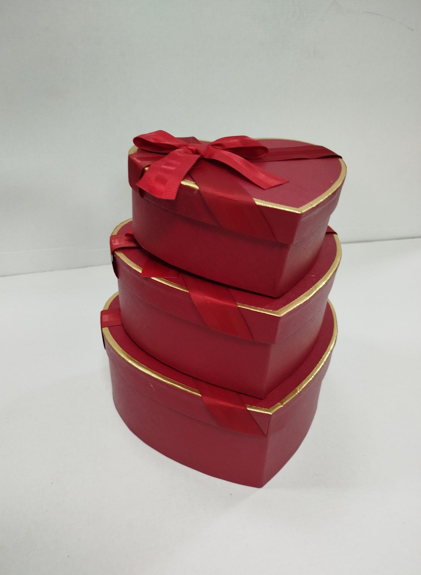Sevgililer Günü Küçük Kalp Kutu 3'lü Bordo Gold Detaylı 125221