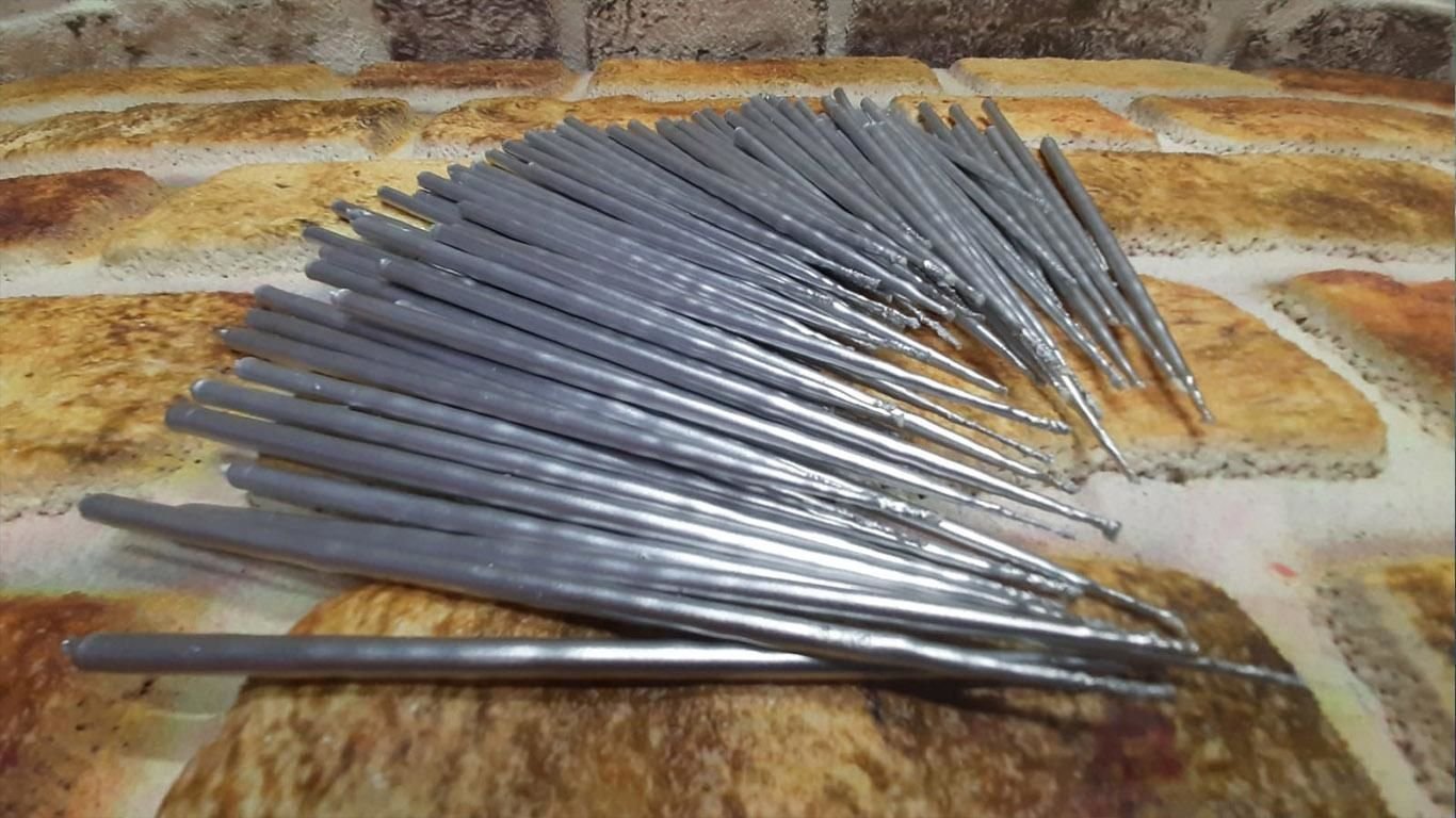 Gümüş İnce Parti Mum 20 Cm 1 Adet