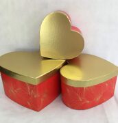 Gold Kapaklı Kırmızı Yaprak Desenli 3'lü Kalp Kutu 5604