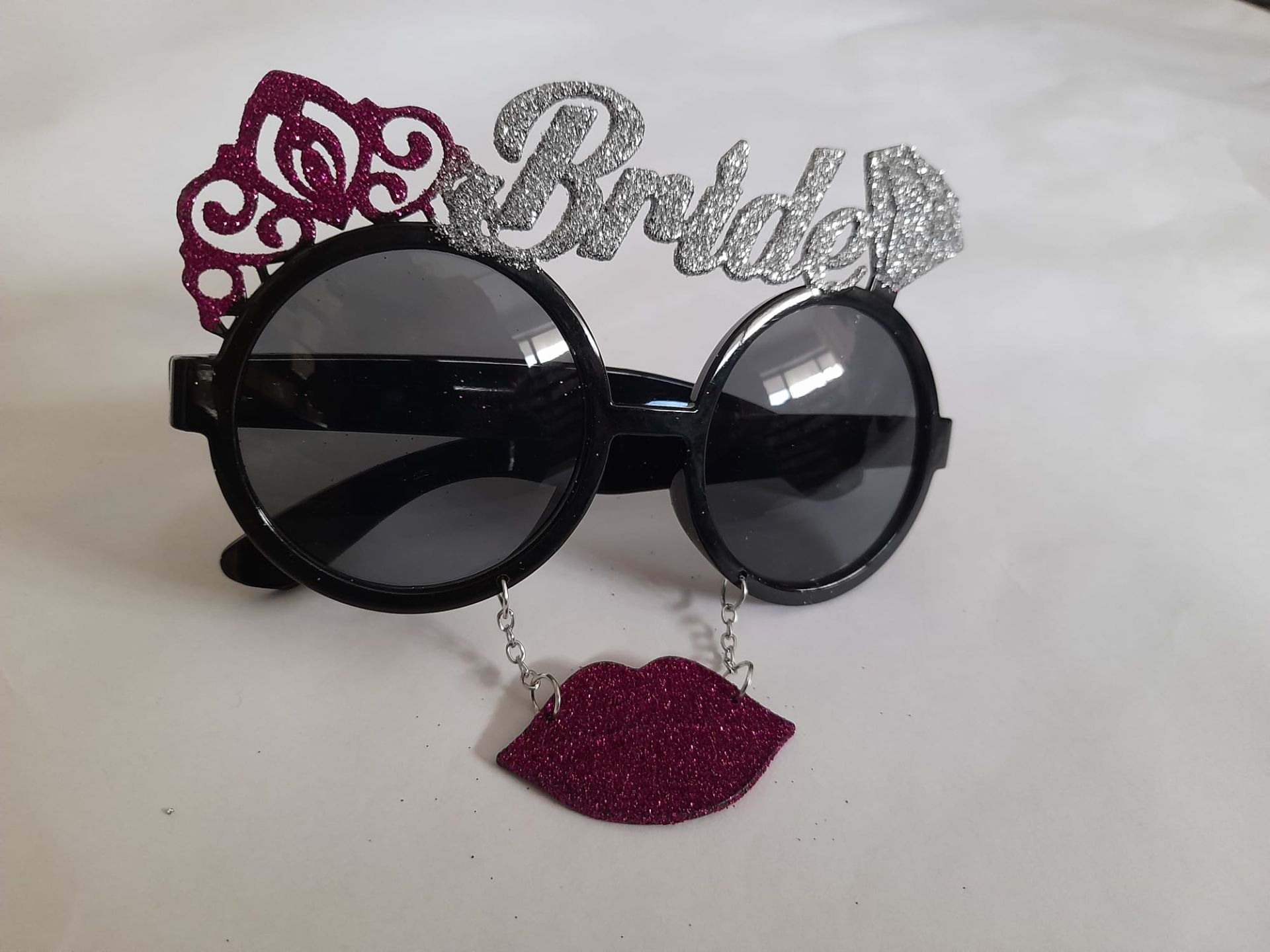 Bride Dudaklı Simli Siyah Gözlük