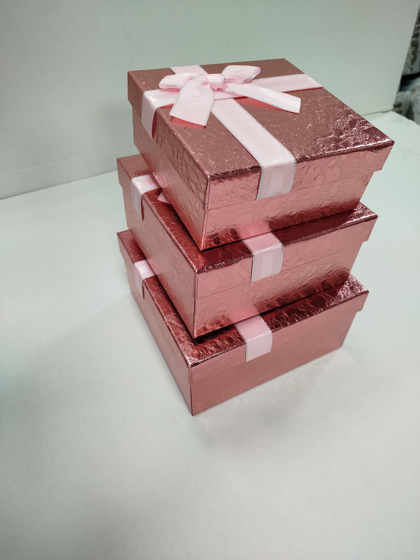 Sevgililer Günü Küçük Kare Kutu 3'lü Rose Parlak Desenli 125253