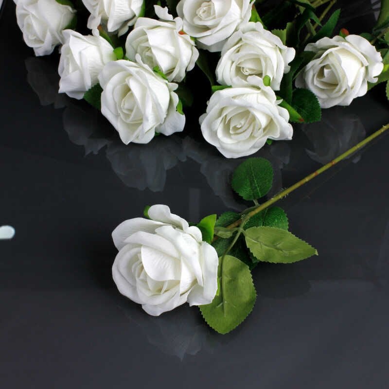 Kadife Gül Beyaz Büyük 1 ADET