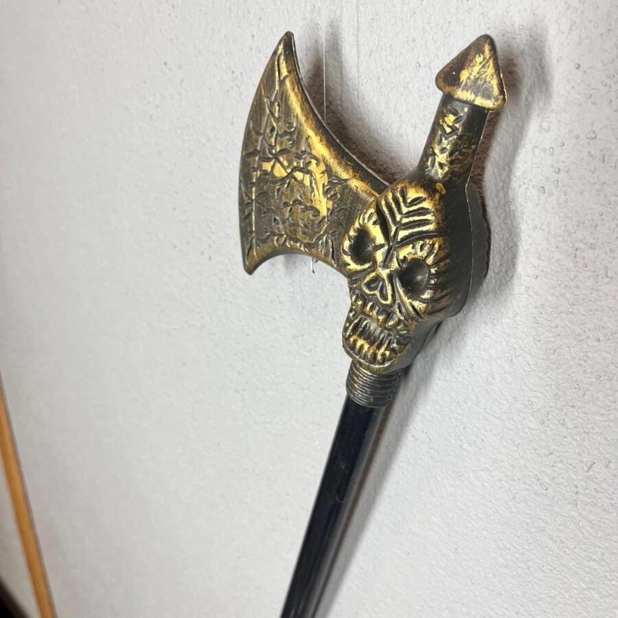Halloween Çubuklu Eskitme Balta 55 Cm